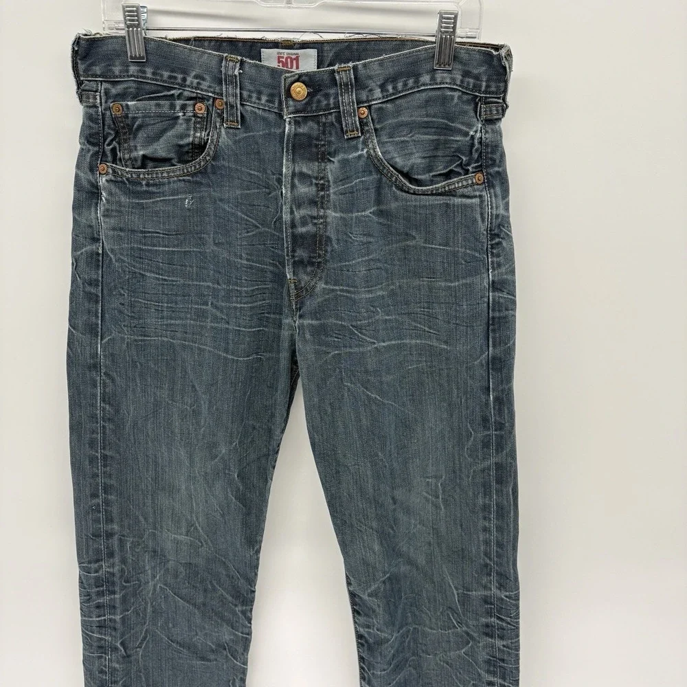 Vintage Levi's 501 Straight Jeans Button Fly Distressed Whisker Y2K Men 32X34